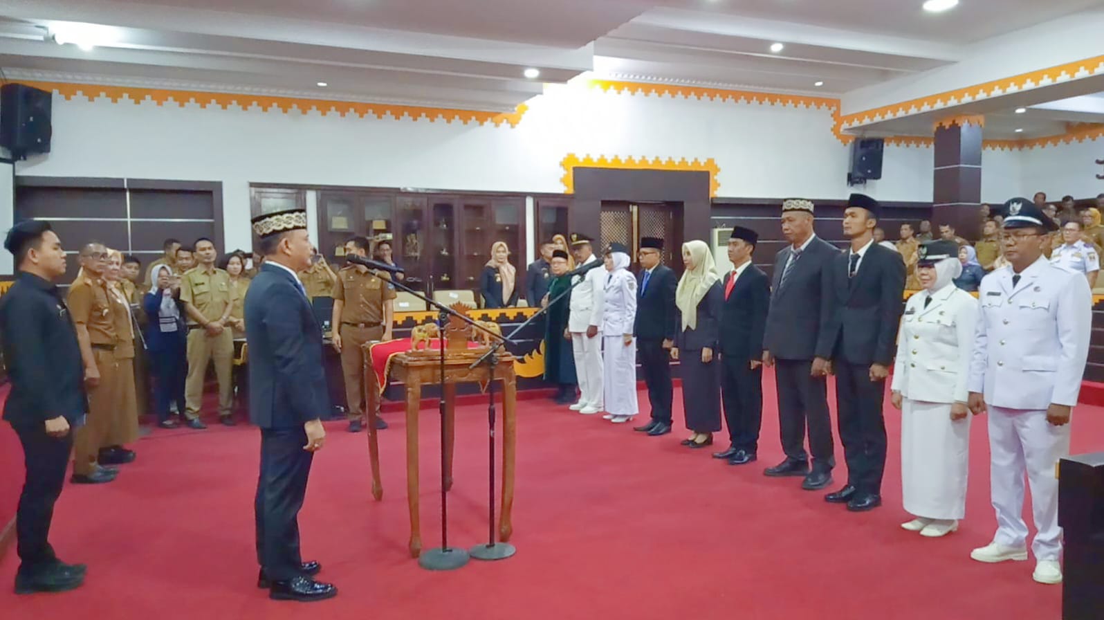 Walikota Lantik 10 Pejabat, Kusbani Jabat Sekretaris Disdag Metro