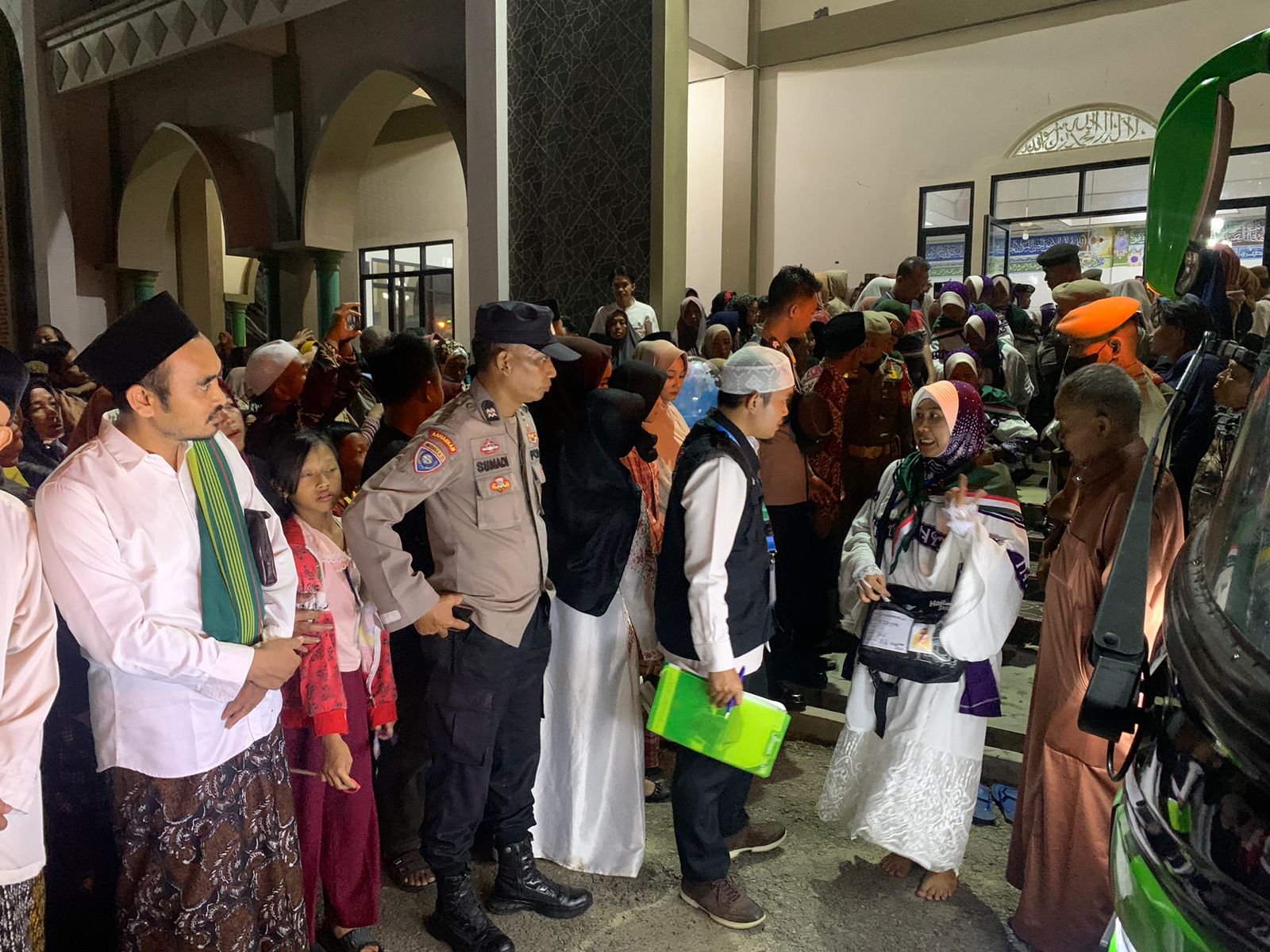 135 Jemaah Calon Haji Asal Mesuji Berangkat ke Tanah Suci, Polres Siaga Lakukan Pengamanan