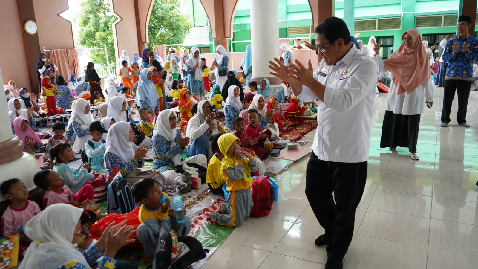 Peringati Hardiknas, Pemkot Komitmen Wujudkan Metro Gemerlang