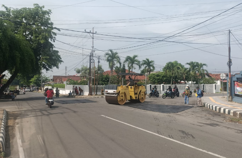 Gunakan Dana CSR, Pemkot Metro Perbaiki Jalan Sambut Lebaran