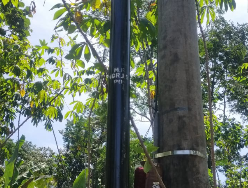 Pemasangan Tiang Internet di Nunggal Rejo Lamteng Diduga Belum Kantongi Izin 
