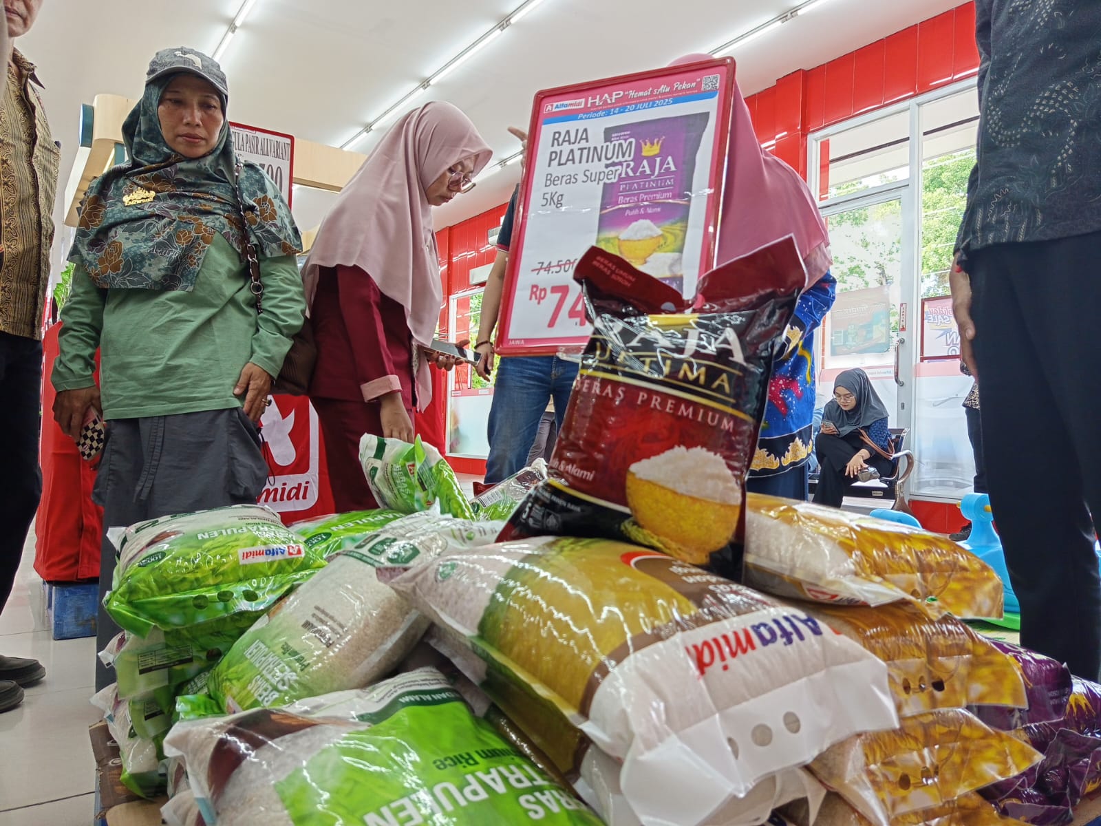 Pasca Temuan 10 Merek Beras Diduga Dioplos, Pemkot Metro Minta Pelaku Usaha Hentikan Penjualan