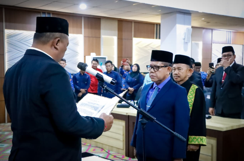 Plt Bupati I Komang Koheri Resmi Lantik Sulpakar sebagai Pj Sekda Lampung Tengah