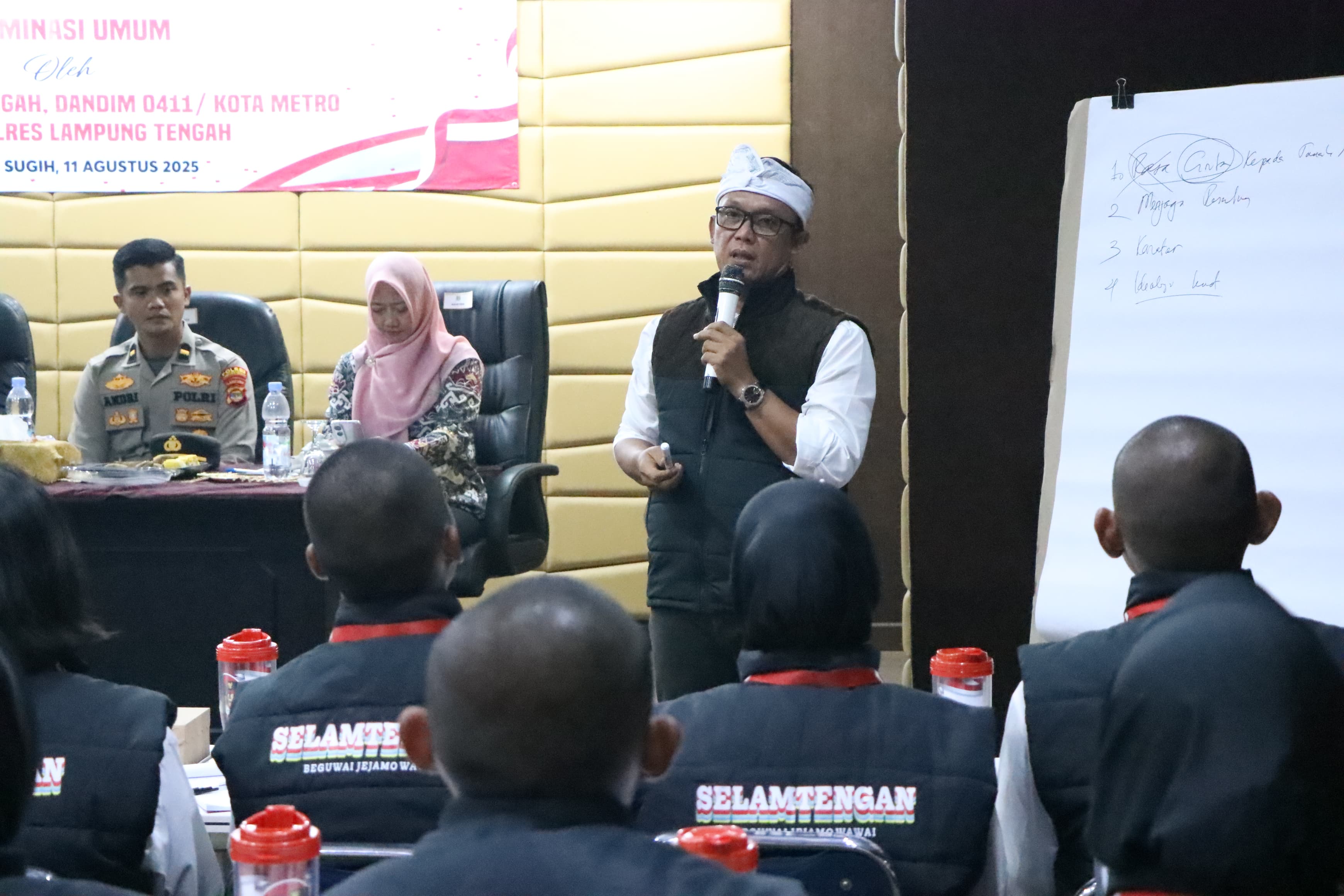 Jadi Narsum Diklat Calon Paskibraka Lamteng 2025, Bupati Ardito Wijaya Minta Serius dan Disiplin