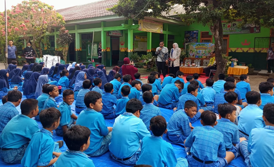 Lewat Pilah Berkah, DLH Kota Metro Ajak Siswa SD Belajar Mengelola Sampah