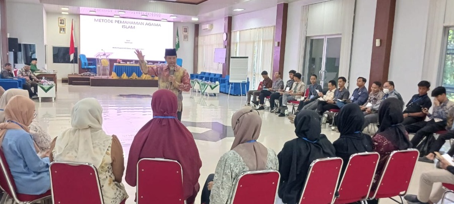 Prof. Dr. Sudarman Tekankan Metodologi Pemahaman Islam pada Baitul Arqom UM Metro