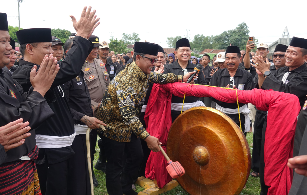 Buka Pendadaran Terpusat, Bupati Ardito Wijaya Beri Pesan Kepada Calon Warga PSHT. Ini Pesannya..