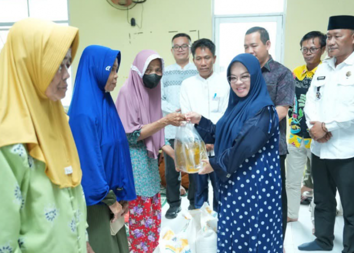 Pastikan Tepat Sasaran, Elfianah Kerahkan Tim Kecamatan Awasi Penyaluran 800 Ribu Ton Beras Bapang