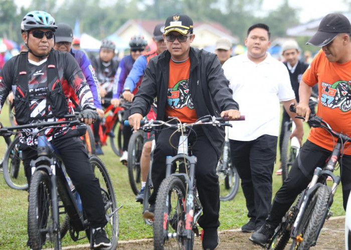 Hadiri Lampung Bersepeda-37, Bupati Ardito Wijaya Berpesan Jaga Silaturahmi Goweser Lampung