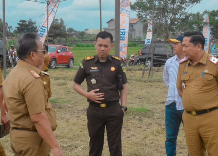 Sekdakab dan Kasi Intel Kejari Lamteng Hadiri Rapat Lanjutan Persiapan Launching Petani Mitra Adhyaksa MT III