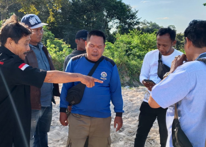Kecamatan Jatiagung Segel Lokasi Pengerukan Material Tanah