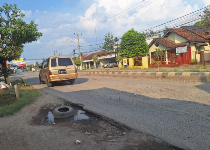 Tahun ini Pemkot Bakal Benahi 78 Ruas Jalan Rusak di Metro