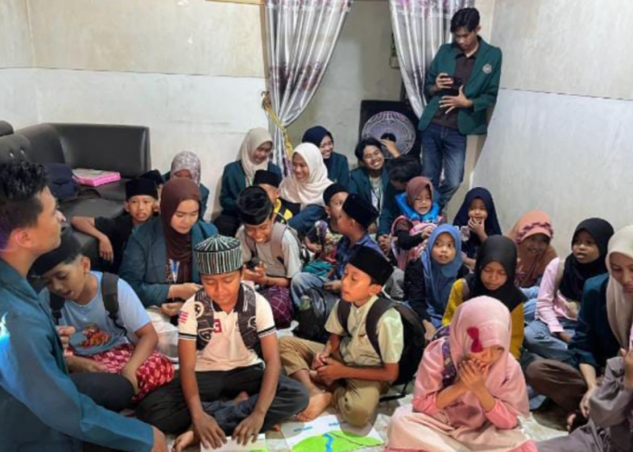 Bangun Kepercayaan Diri Sejak Dini, HIMADIKMI UM Metro Latih Kemampuan Komunikasi Anak Desa Rejo Agung