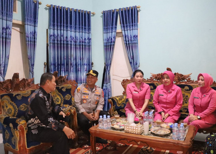 Hari Bhayangkara Ke 80, Kapolres Mesuji Lakukan Anjangsana ke Purnawirawan dan Warakawuri 