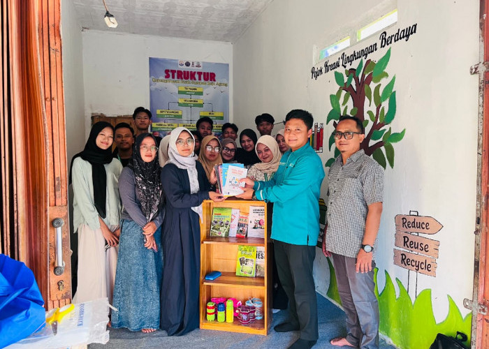 PPK ORMAWA HIMADIKMI Evaluasi Program dan Serahkan Sarana Pendukung kepada Mitra di Desa Rejo Agung