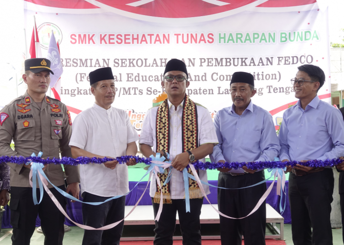 Resmikan SMK Kesehatan Tunas Harapan Bunda, Bupati Ardito: Peran Penting Tingkatkan SDM Bidang Kesehatan.