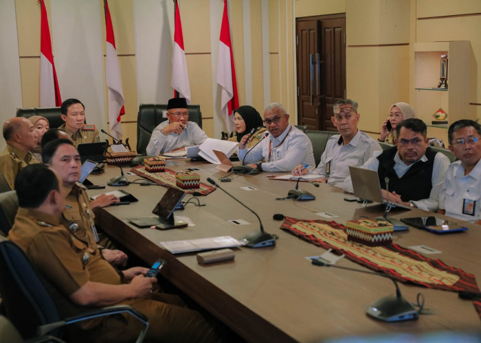 Sekdaprov Marindo Kurniawan Pimpin Rakor Penanganan Sungai di Wilayah Kota Bandar Lampung