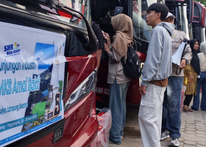 Serap Ilmu Kejuruan, Siswa-siswi SMK Amal Bakti Jatimulyo Gelar KI ke Jawa Tengah