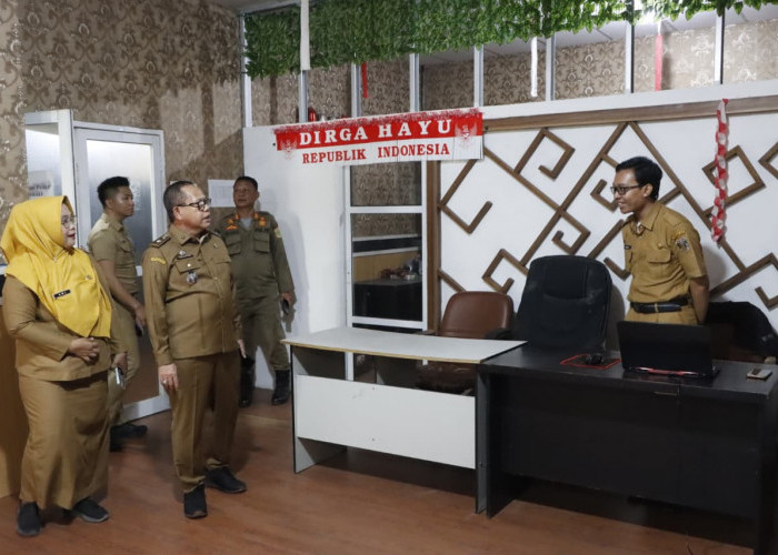Sidak ke Sejumlah Dinas, Pj Sekda Lampung Tengah Ingatkan ASN soal Disiplin