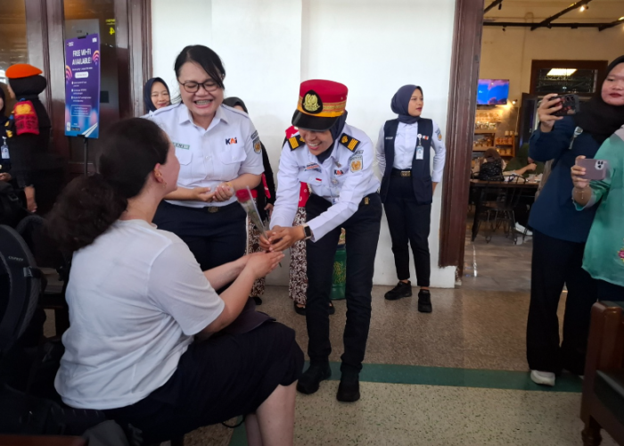 Spesial Hari Kartini, Srikandi KAI Ambil Peran Penuh di Stasiun Yogyakarta