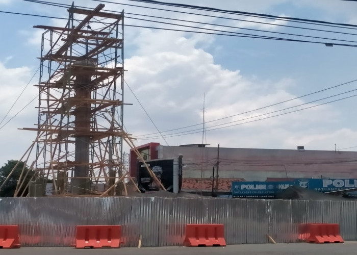 Keren.... Ini Progres Pembangunan Tugu Pena Metro Lampung, Gambarnya Mulai Terlihat