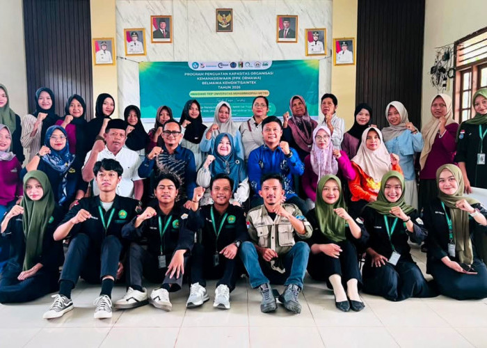 Wakil Rektor III UM Metro Resmikan Dimulainya Program PPK Ormawa Himadikmi FKIP UM Metro di Desa Rejoagung