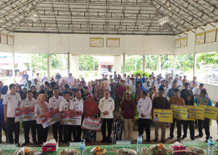 Pemkab Mesuji Salurkan Bantuan ke Masyarakat di Kecamatan Mestim
