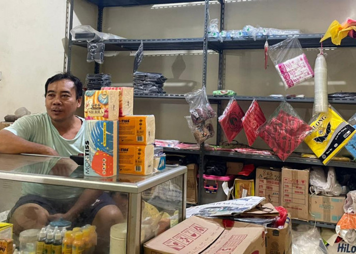 Harga Plastik Meroket Hingga 80 Persen, Pedagang dan UMKM di Metro Menjerit