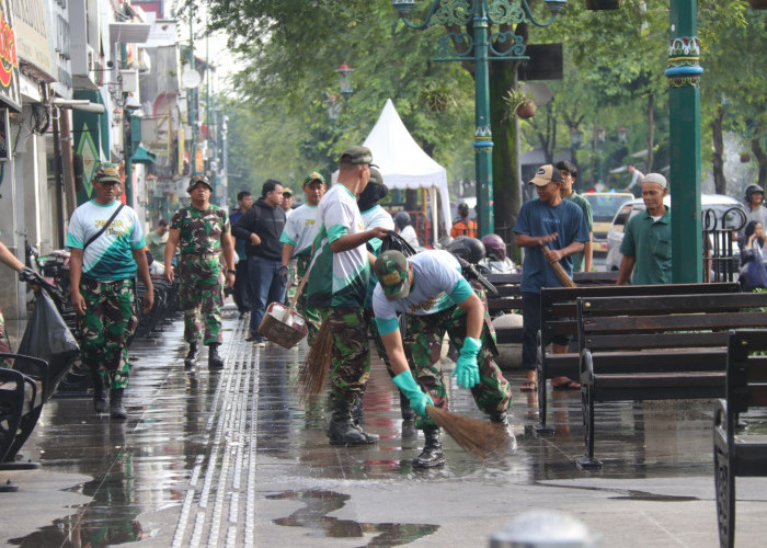 Malioboro Dibersihkan Bersama, Upaya Rutin Jaga Nyaman Ikon Wisata Yogyakarta