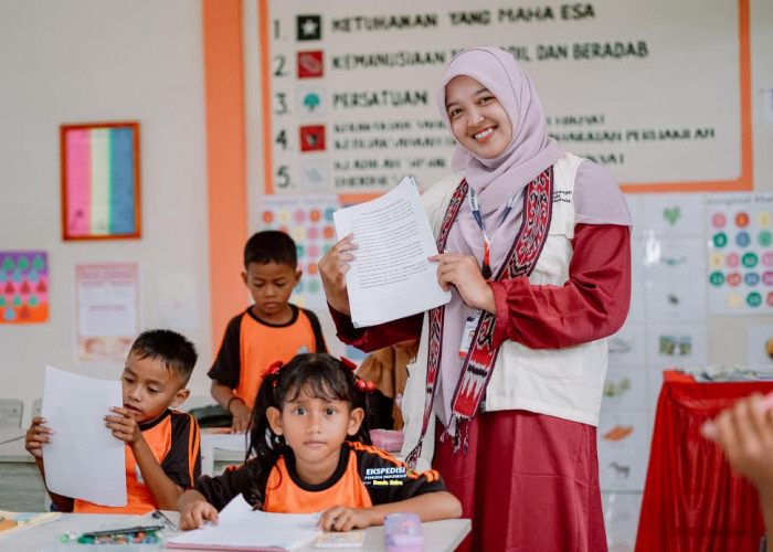 Raih Beasiswa Fully Funded, Mahasiswa PAI UM Metro Dorong Penguatan Pendidikan Islam Anak Pulau di Banda Neira