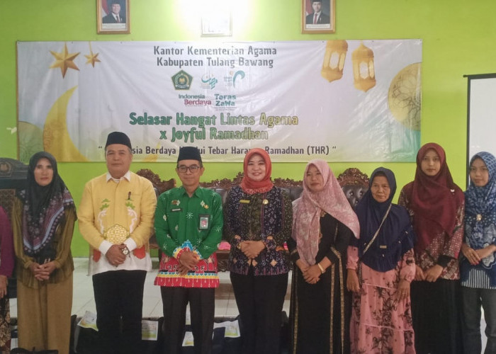 Kemenag Tulang Bawang Bagikan 200 Paket Sembako Kepada Mustahik