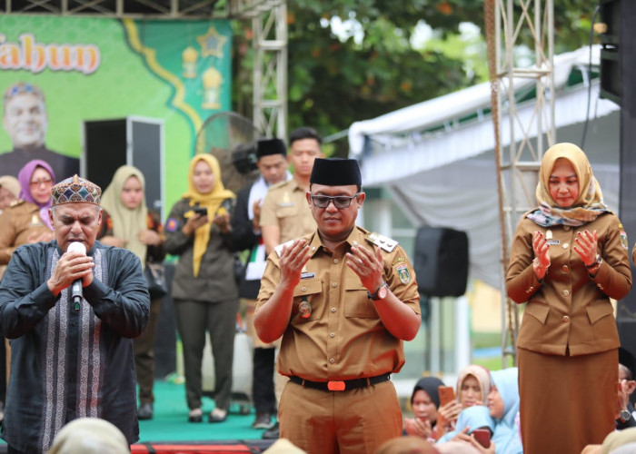 Introspeksi Diri dan Persiapkan Bekal Kerja Tahun 2025, Pesan Ardito Wijaya Saat Pengajian Akbar