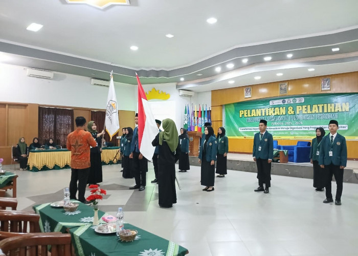 Pelantikan Pengurus dan Pelatihan Himpunan Mahasiswa Pendidikan Ekonomi (HIMADIKMI) Periode 2025-2026