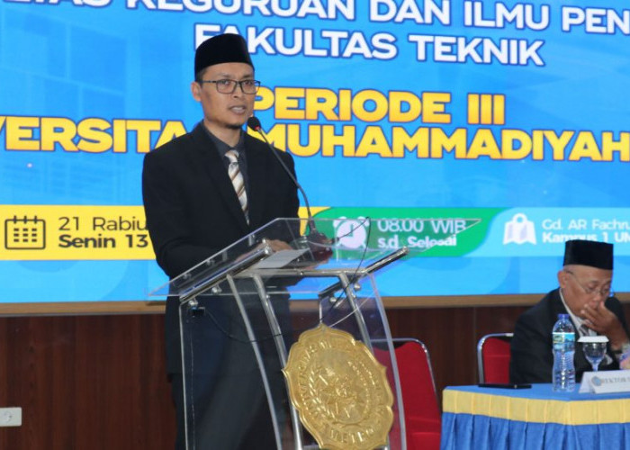 Dr. Rahmad Bustanul Anwar Beri Pesan Inspiratif pada Yudisium FKIP dan Fakultas Teknik UM Metro