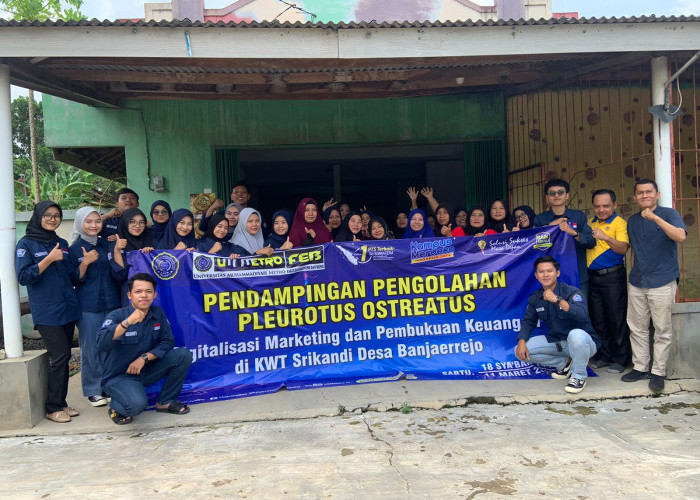 Tim Pengabdian Prodi Akuntansi Lakukan Pendampingan Pengolahan Jamur Tiram di Desa Banjarrejo