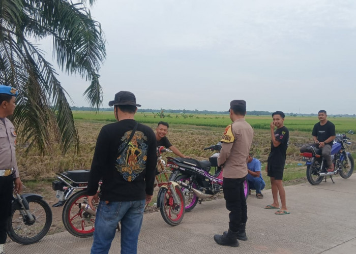 Aksi Balap Liar di Jalan Penangkis Arah Desa Pangkal Mas Dibubarkan Polsek Mesuji Timur