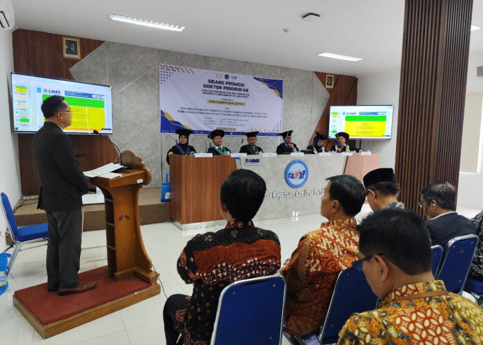 Dr. Ihsan Dacholfany, WR IV UM Metro, Diamanahi Menjadi Penguji Sidang Promosi Doktor di FKIP UMS