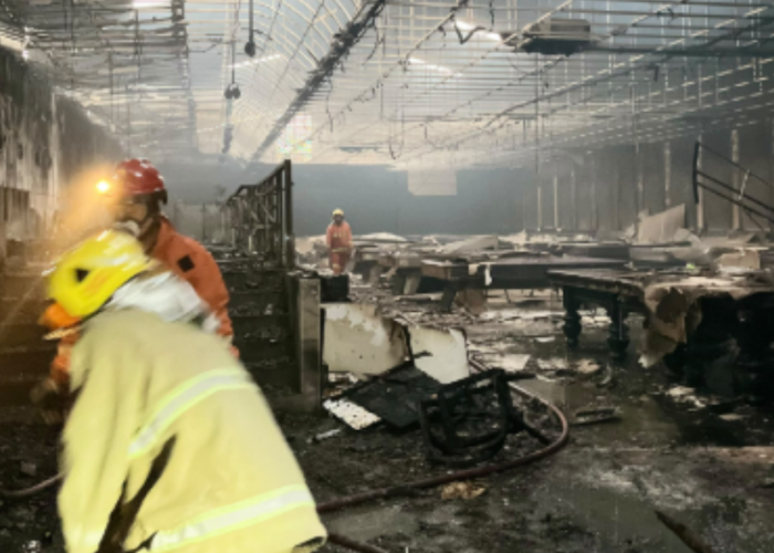 Diduga Akibat Pemadaman Bergilir, Habit Pool and Lounge Sleman Terbakar