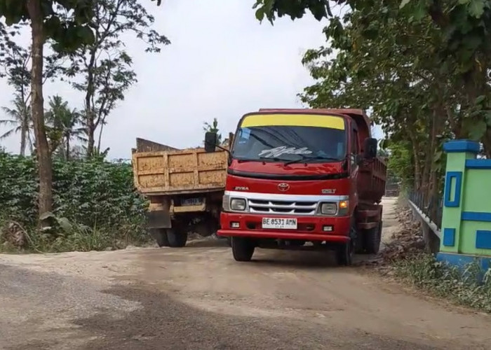 Aktifitas Truk Material, Kecamatan Jati Agung Akan Cek Lokasi