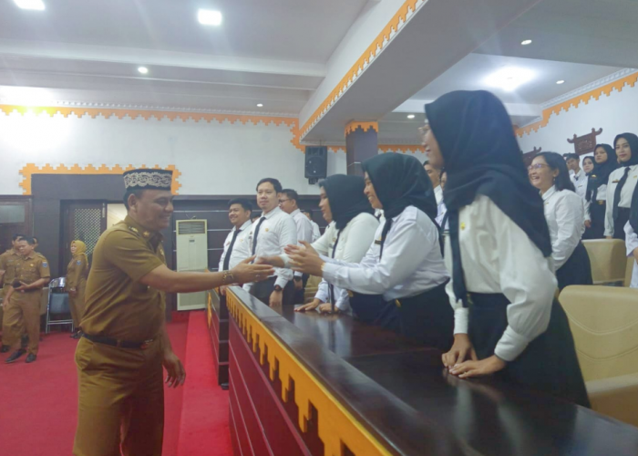 Pasca Penyerahan SK Pengangkatan CPNS, Walikota Metro Ingatkan Pegawai Jadi Obor Perubahan! 