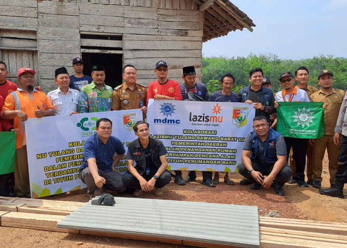 Muhammadiyah Lampung bersama Pemkab Tubaba Beri Bantuan Warga Terdampak Puting Beliung 