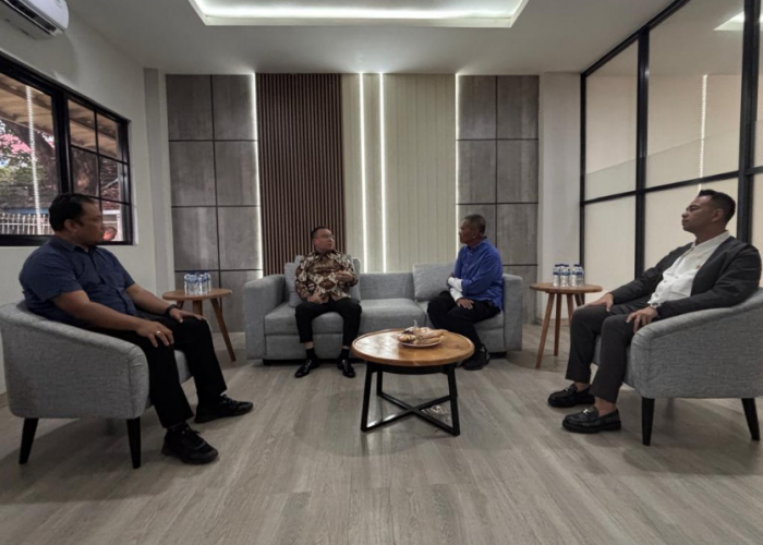 Sufmi Dasco dan Raffi Ahmad Kunjungi Kantor Disway, Minta Maaf ke Dahlan Iskan
