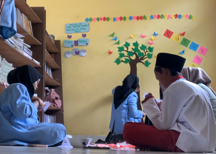 Program KKN Hadirkan Pojok Baca di  SDN 10 Suak Tapeh Desa Biyuku, Dorong Generasi Cerdas Melalui Literasi 