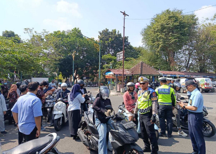 Samsat Yogyakarta Gelar Operasi Gabungan, Pemilik Kendaraan Mati Pajak Diarahkan Bayar di Tempat