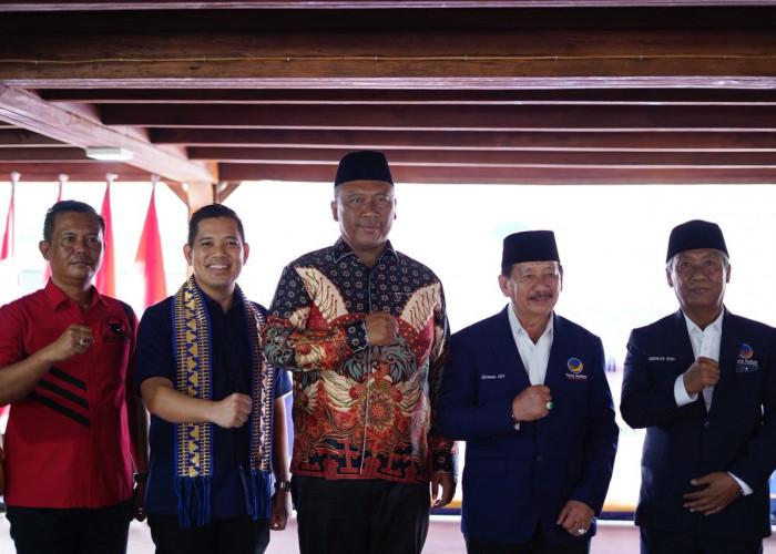 Plt. Bupati I Komang Koheri Hadiri Pelantikan Pengurus DPD Partai Nasdem Lampung Tengah 