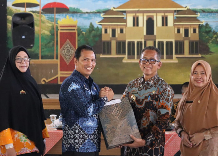 Suwandi Dilantik Asisten Walikoya, Deddy Hasmara Jabat Plt Kadisdik Metro