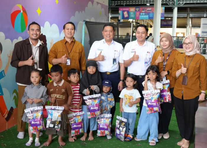 Sambut Hari Anak Nasional, KAI Daop 6 Hadirkan Kejutan Manis bagi Anak-anak di Stasiun Yogyakarta
