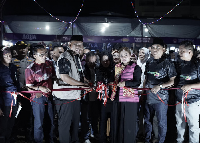 Dorong UMKM Lokal, Plt. Bupati Lampung Tengah I Komang Koheri Resmikan Pembukaan 'Pesta Rakyat Kalirejo'