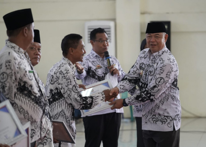 Guru Di Mesuji Sejahtera, Pemkab Diganjar Penghargaan Ini Oleh PGRI Lampung 