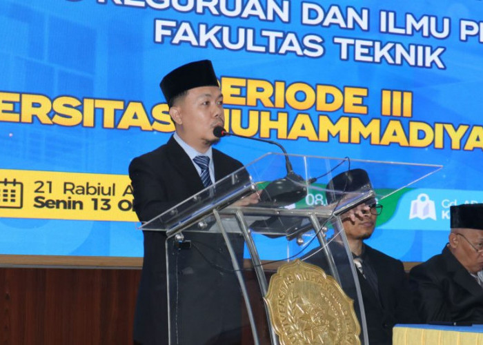 Dekan FKIP UM Metro Ajak Lulusan Jadi Sosok Adaptif dan Mencerahkan